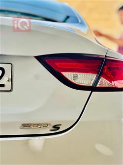 كرايسلر 200